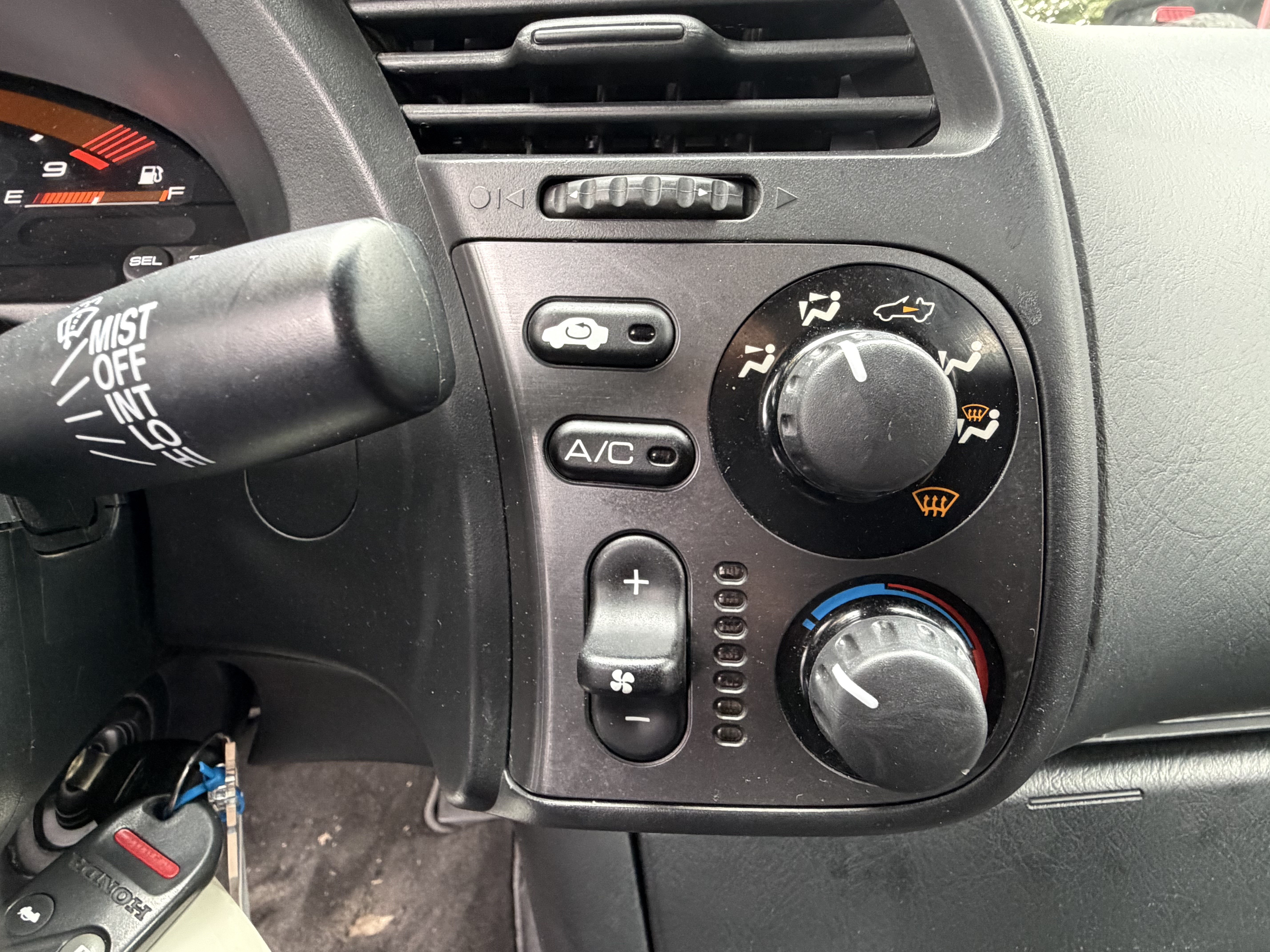 Used 2000 Honda S2000 image 22