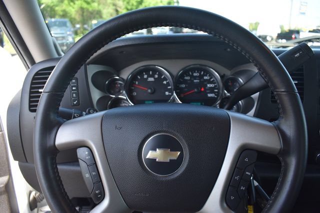 Used 2007 Chevrolet Silverado 2500 LT w/ 2LT Convenience Package RWD image 30