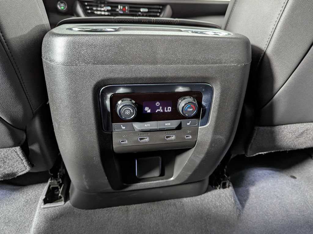 Used 2026 Chevrolet Tahoe High Country AWD/4WD image 51