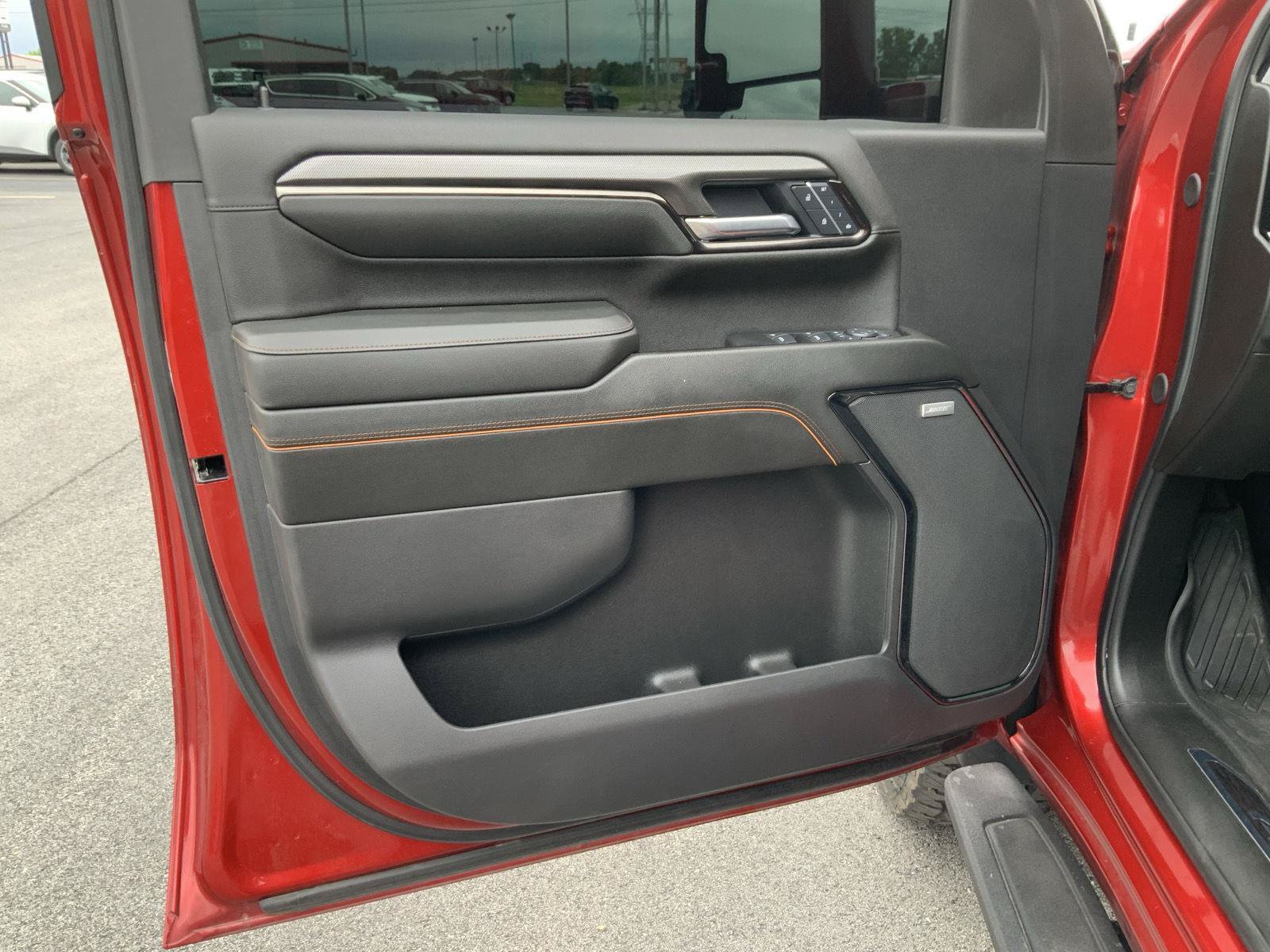 Used 2025 GMC Sierra 2500 AT4 w/ AT4 Premium Plus Package AWD/4WD image 25