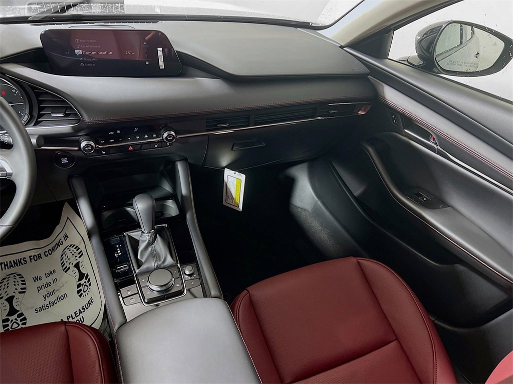 Used 2025 MAZDA MAZDA3 s image 21
