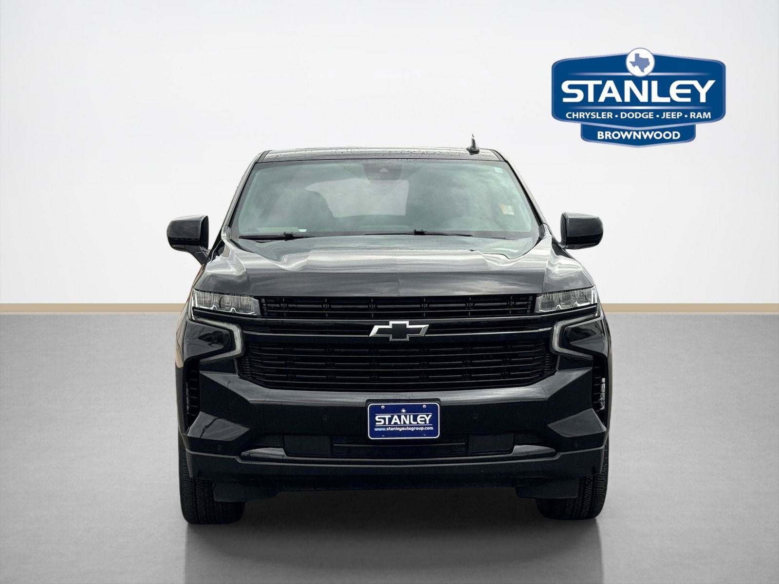 Used 2023 Chevrolet Suburban RST AWD/4WD image 2