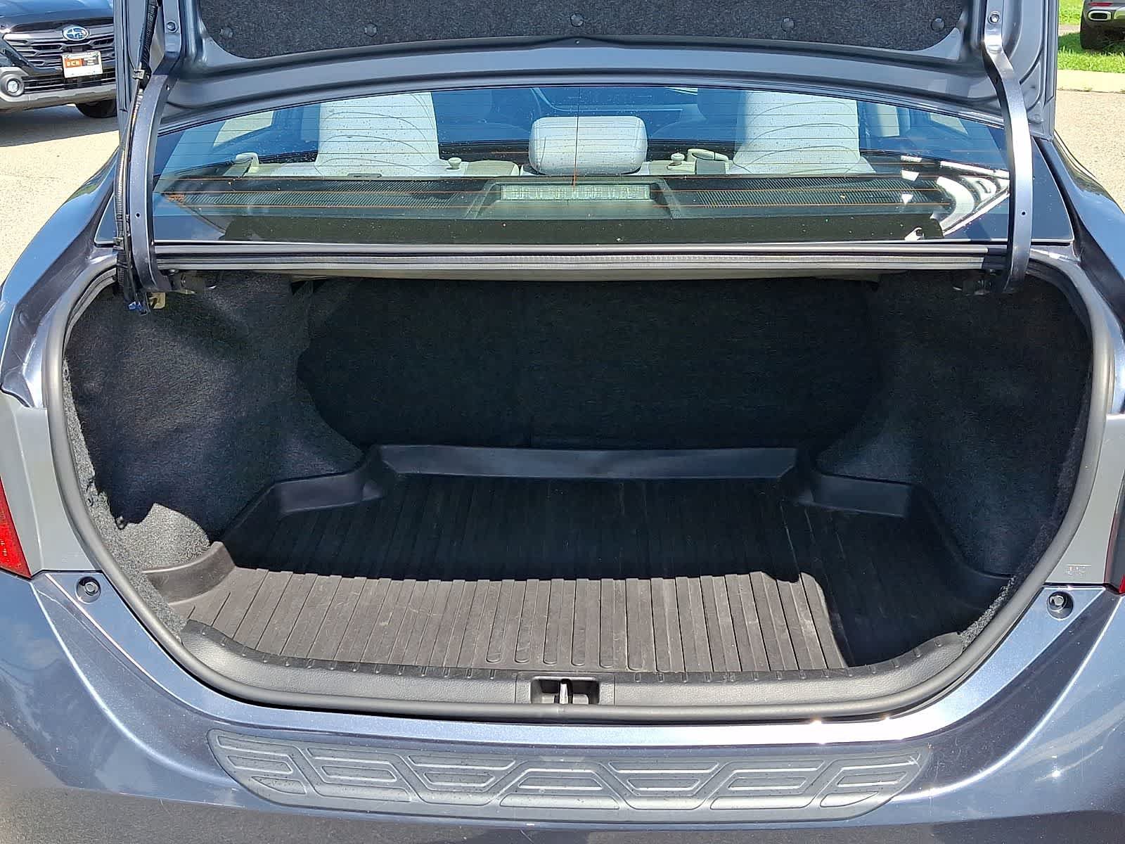 Certified 2018 Toyota Corolla LE FWD image 30