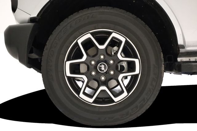 Used 2024 Ford Bronco Outer Banks AWD/4WD image 9