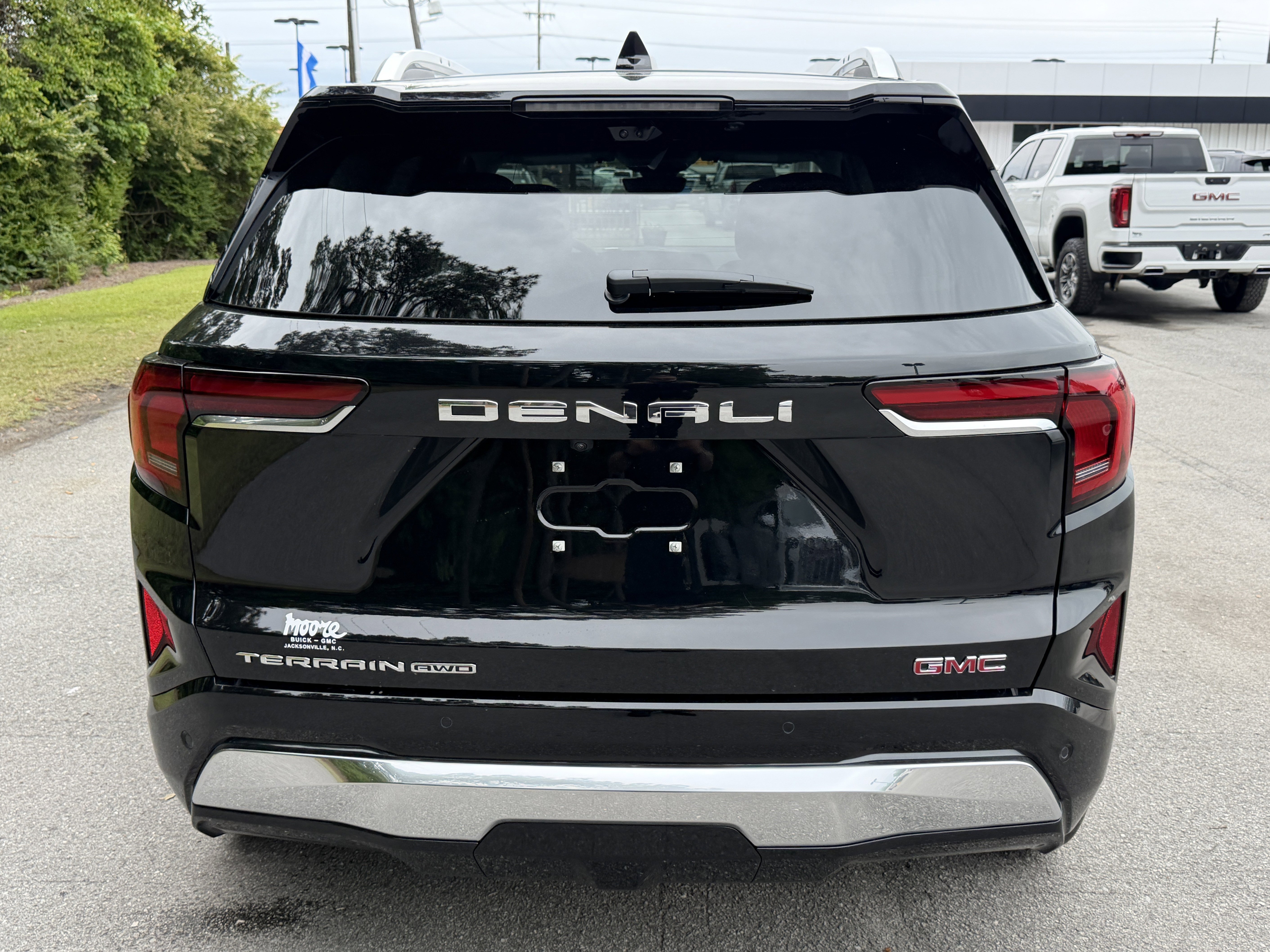 New 2026 GMC Terrain Denali AWD/4WD image 9