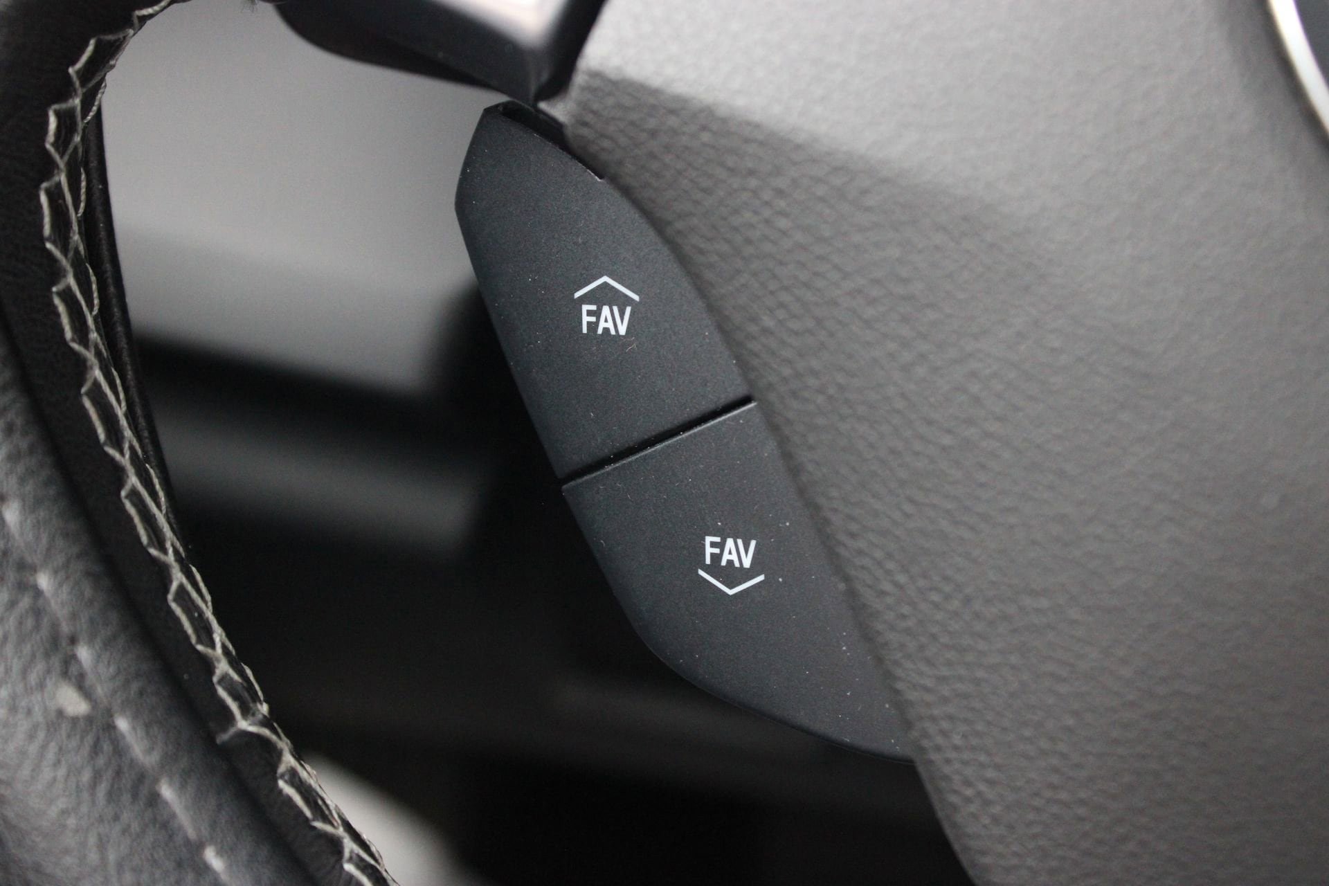 Used 2022 Chevrolet Camaro LT image 26