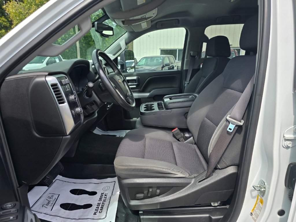 Used 2015 Chevrolet Silverado 2500 LT w/ Z71 Package, Off-Road AWD/4WD image 9