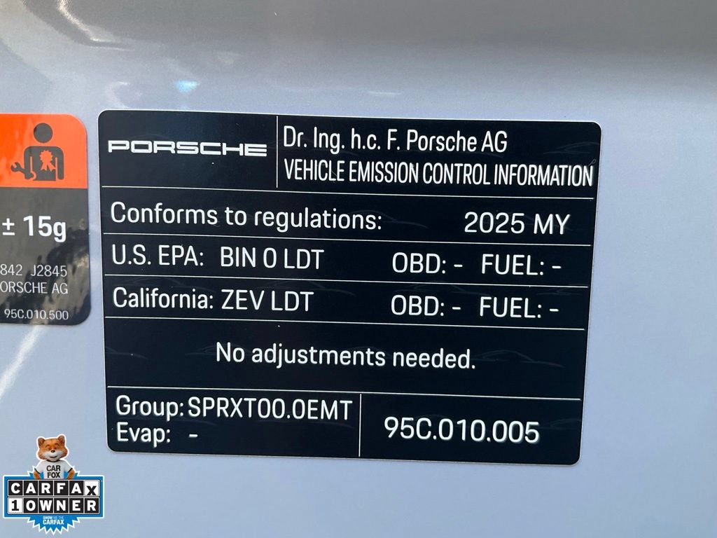 Used 2025 Porsche Macan 4S Electric AWD/4WD image 13