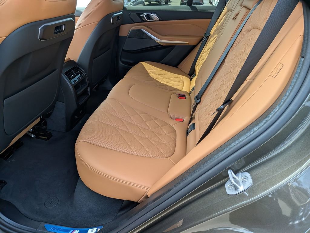 New 2026 BMW X5 xDrive50e image 32