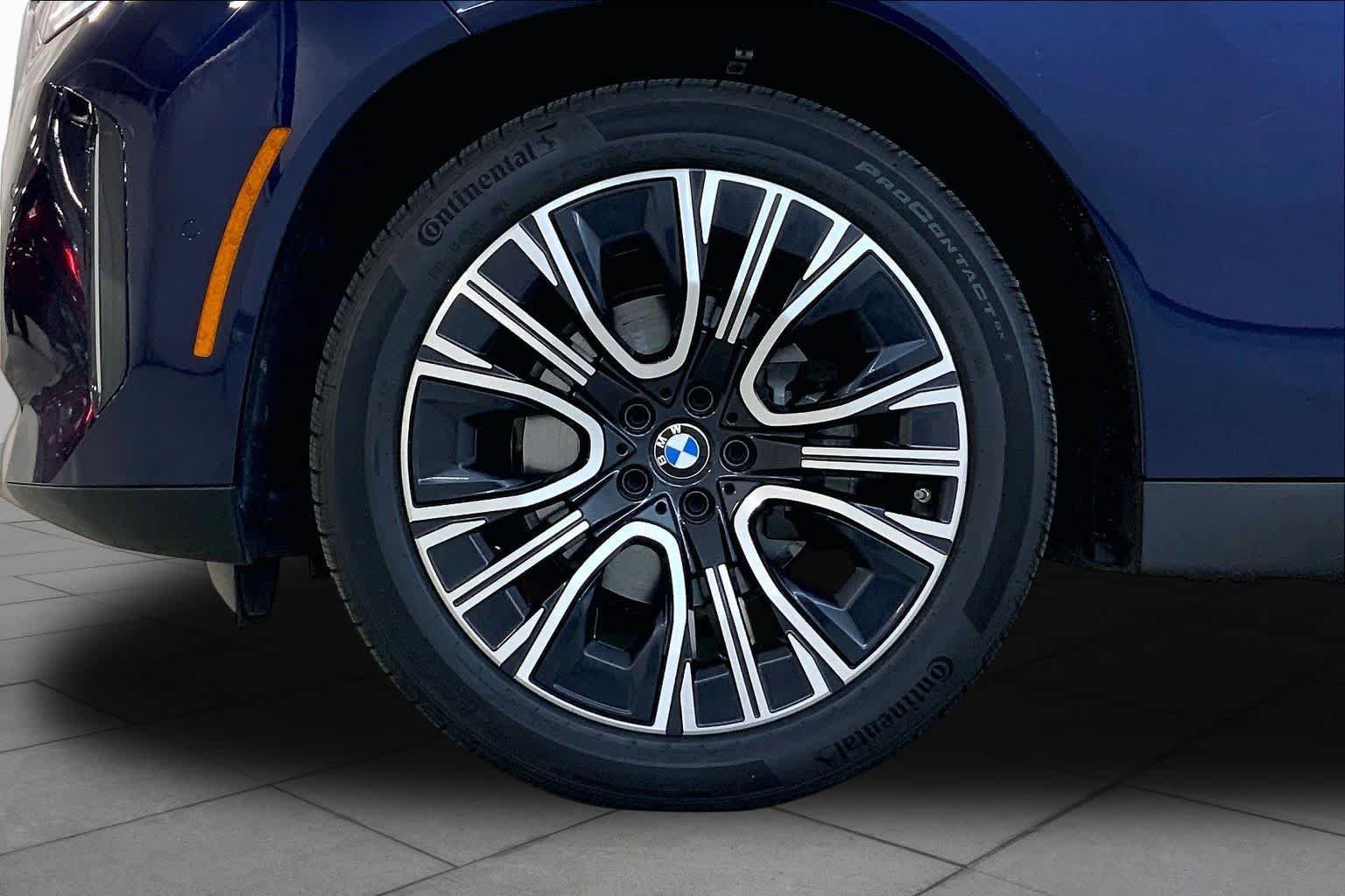 Used 2025 BMW X3 xDrive30i w/ Premium Package AWD/4WD image 10