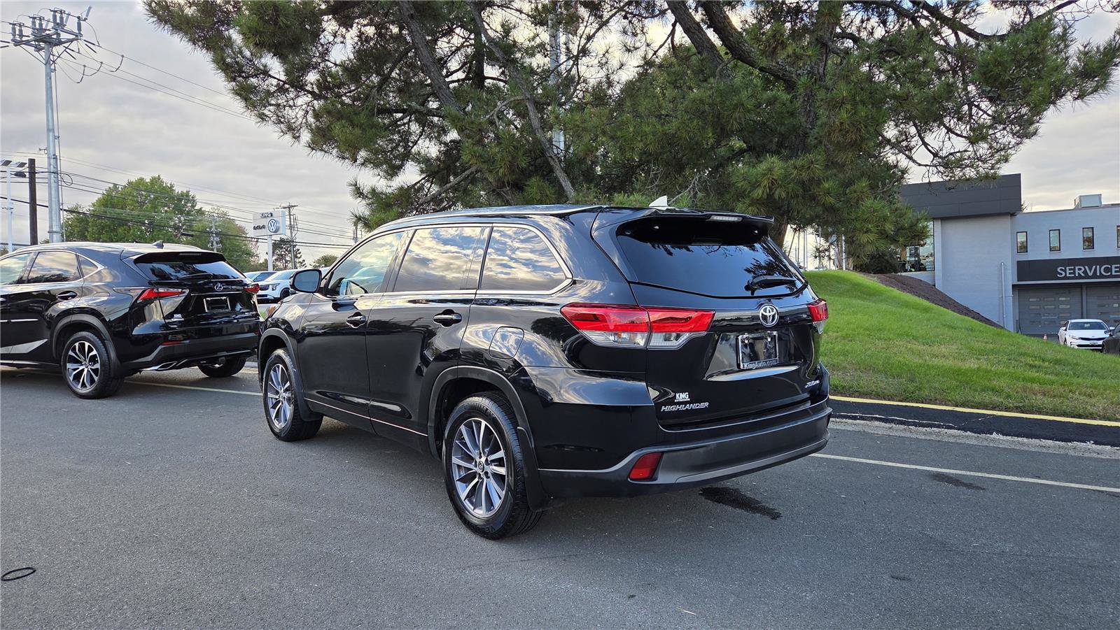 Used 2018 Toyota Highlander XLE AWD/4WD image 20