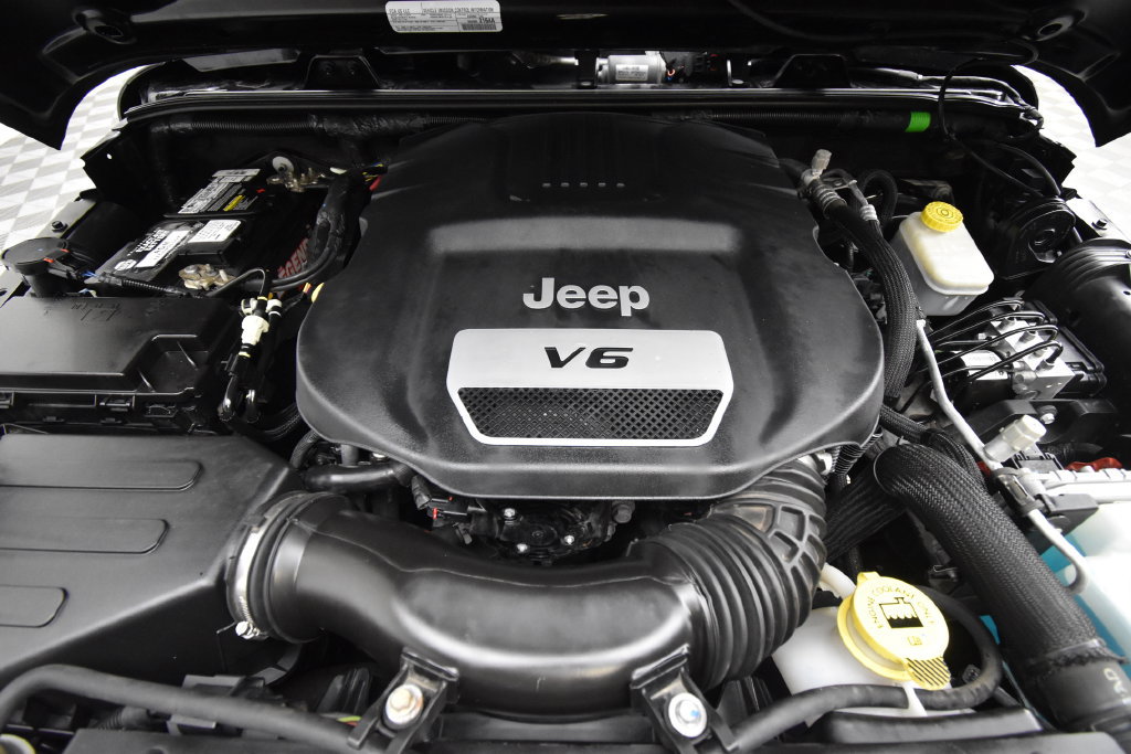 Used 2018 Jeep Wrangler Unlimited Sport AWD/4WD image 22