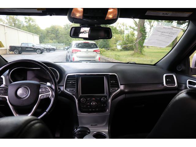 Used 2015 Jeep Grand Cherokee Altitude AWD/4WD image 15