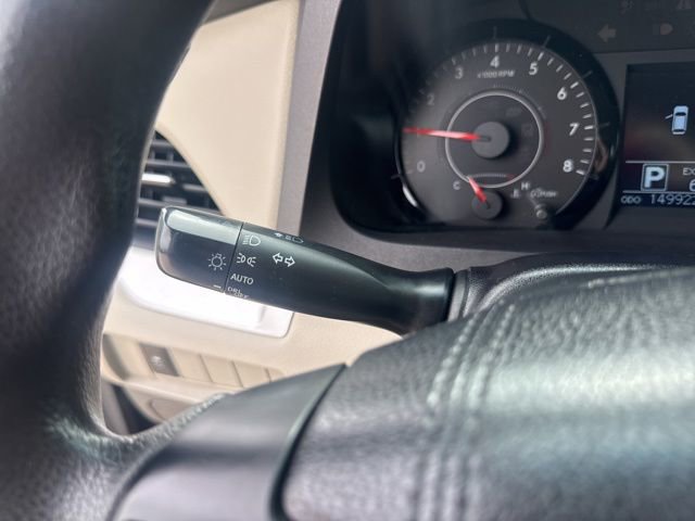 Used 2015 Toyota Sienna LE FWD image 42
