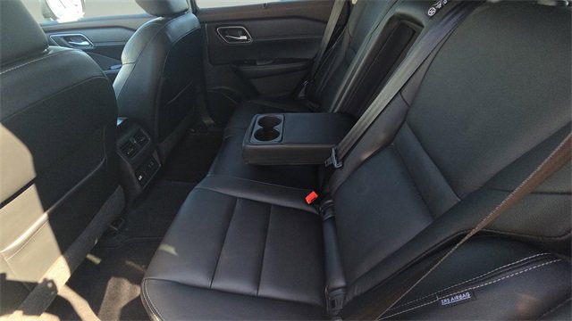 Used 2021 Nissan Rogue SL image 19