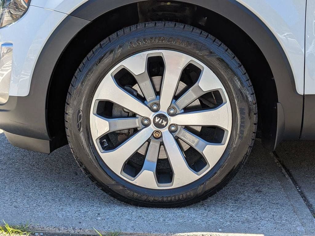 Used 2020 Kia Telluride S AWD/4WD image 32