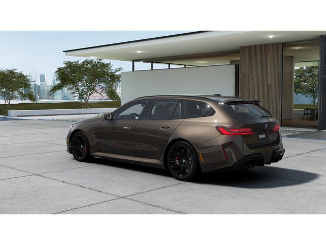 New 2026 BMW M5 Touring image 2