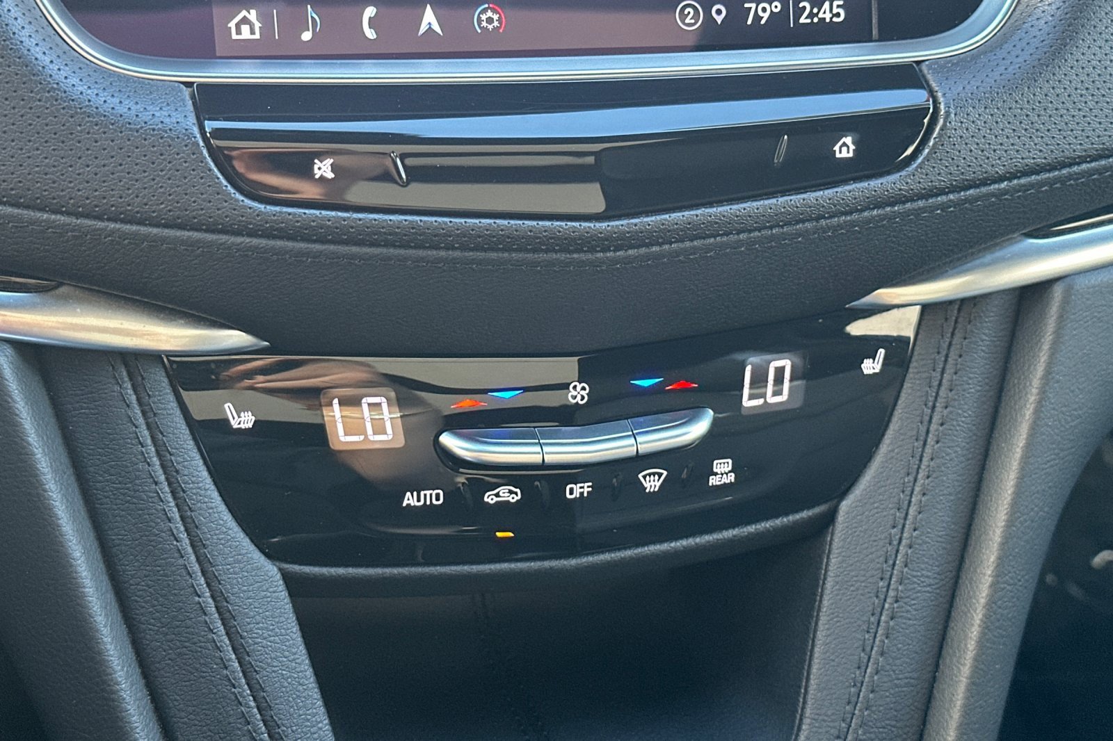 Used 2025 Cadillac XT5 Premium Luxury image 29