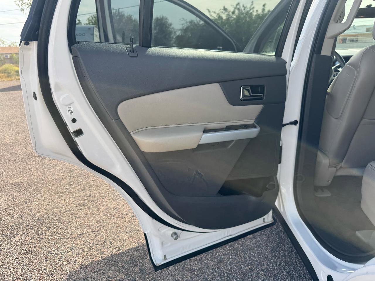 Used 2012 Ford Edge Limited FWD image 42