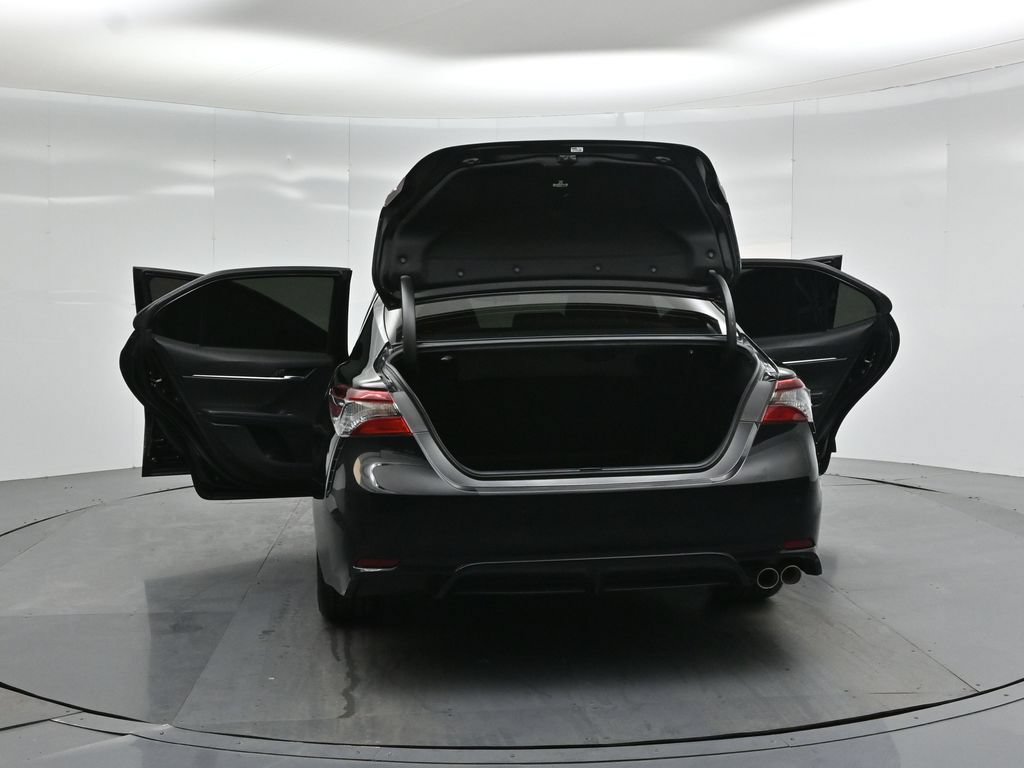 Used 2022 Toyota Camry SE FWD image 32