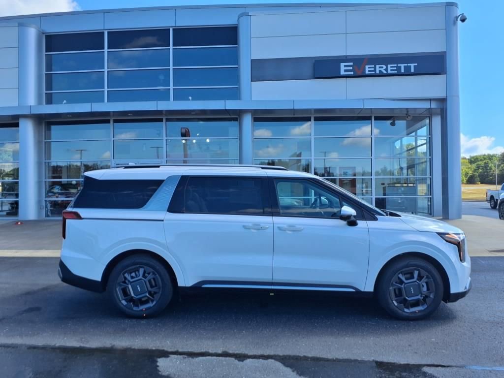 New 2026 Kia Carnival SX image 3