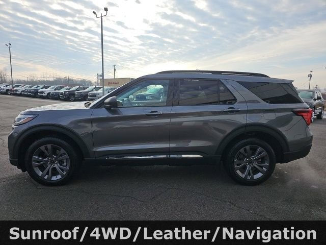 Used 2025 Ford Explorer Active w/ Active Comfort Package image 4