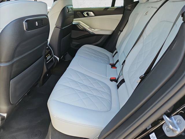 Used 2025 BMW X6 xDrive40i AWD/4WD image 20