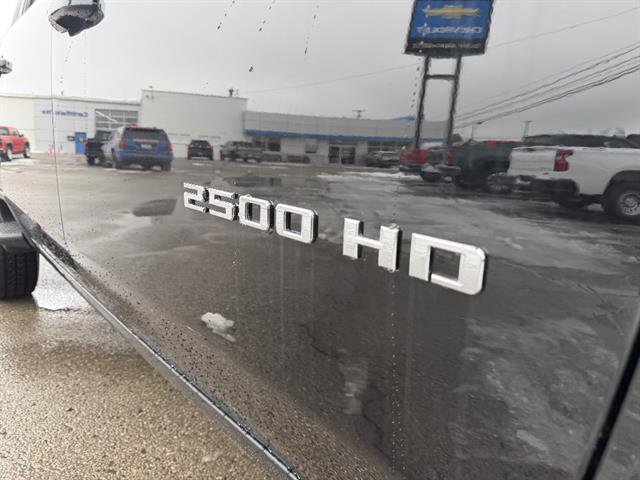 Used 2024 Chevrolet Silverado 2500 LT w/ Z71 Off-Road Package image 16
