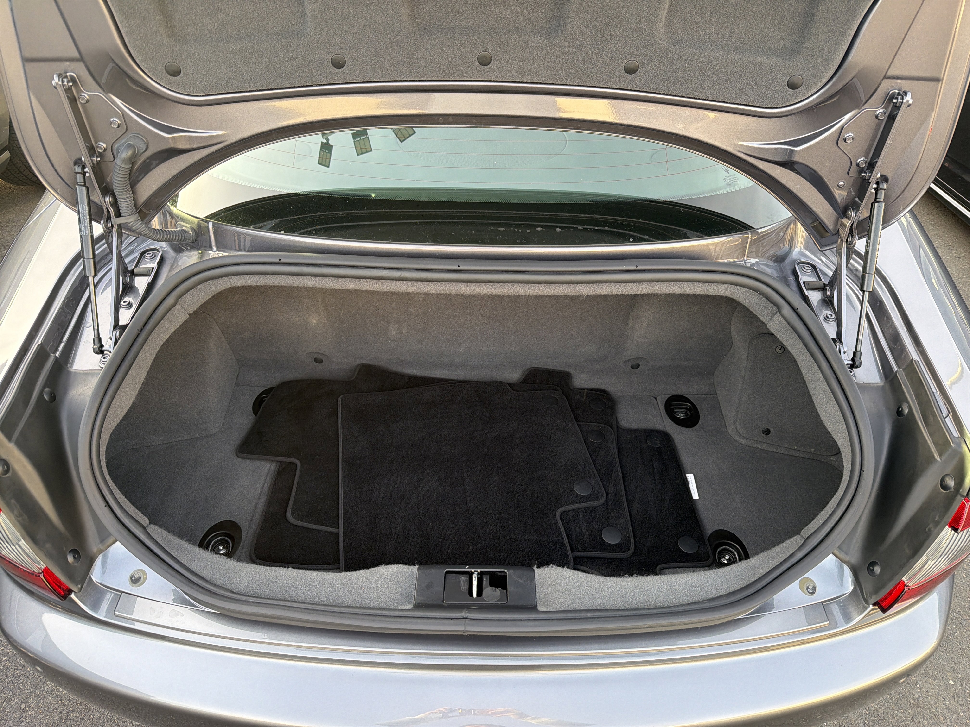 Used 2016 Maserati GranTurismo MC image 26