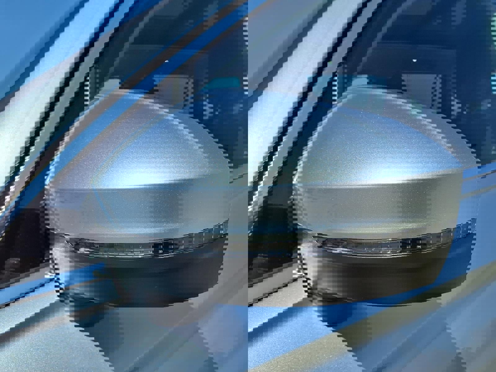 Used 2021 Volkswagen Tiguan SEL w/ 2-Row Tiguan MDO Package AWD/4WD image 35