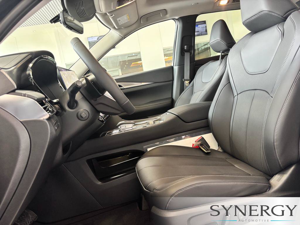 New 2027 INFINITI QX60 Luxe w/ Cargo Package FWD image 20