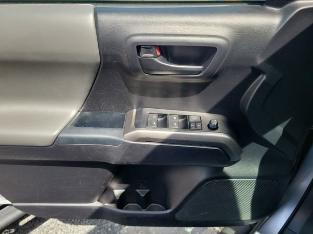 Used 2021 Toyota Tacoma SR5 RWD image 17