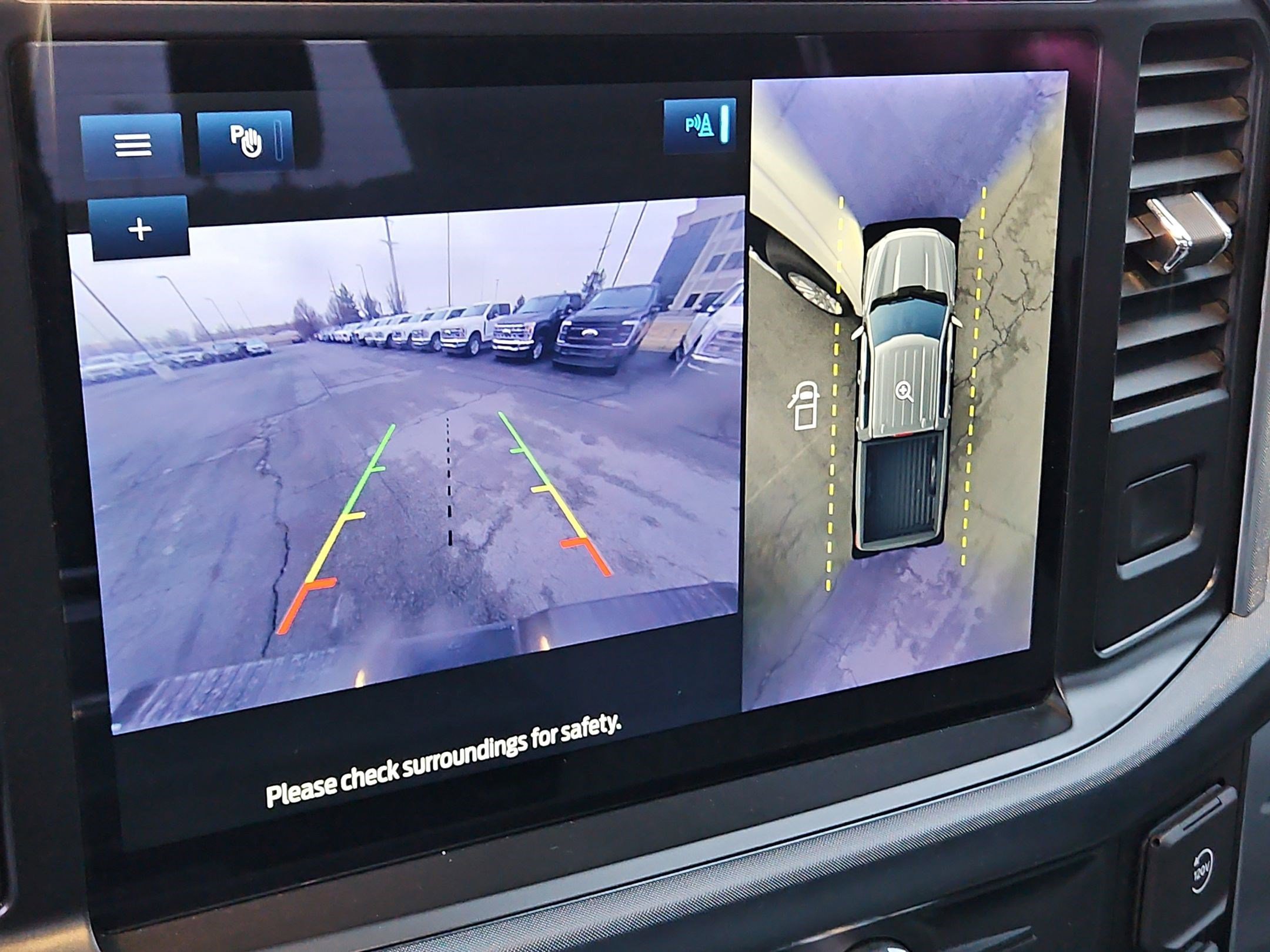 Used 2023 Ford F150 Limited image 27