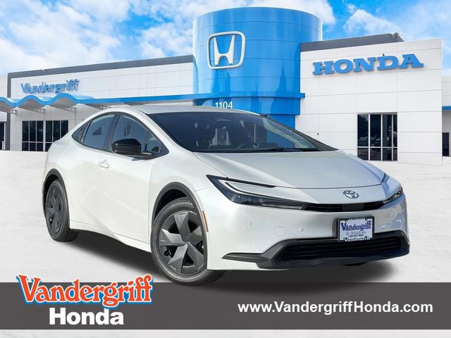 Used 2025 Toyota Prius LE