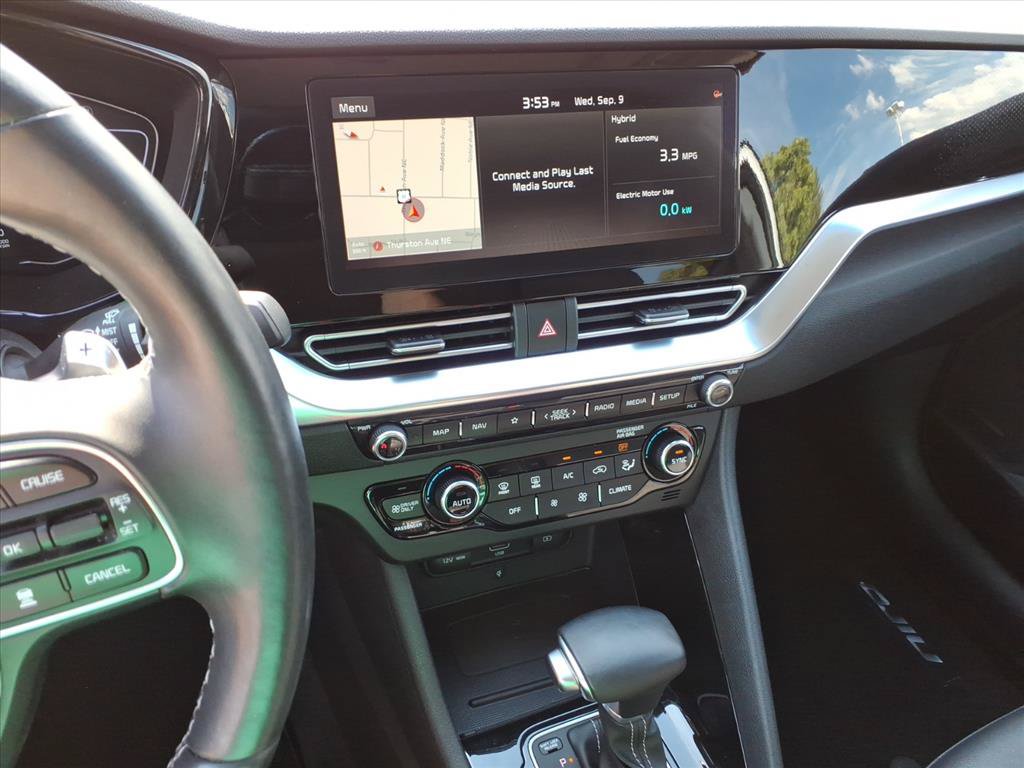 Used 2020 Kia Niro EX Premium FWD image 27