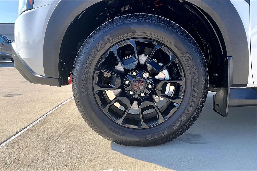 Used 2025 Nissan Armada PRO-4X image 12