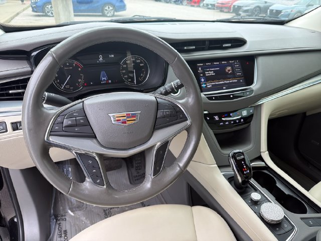 Used 2021 Cadillac XT5 Premium Luxury AWD/4WD image 14