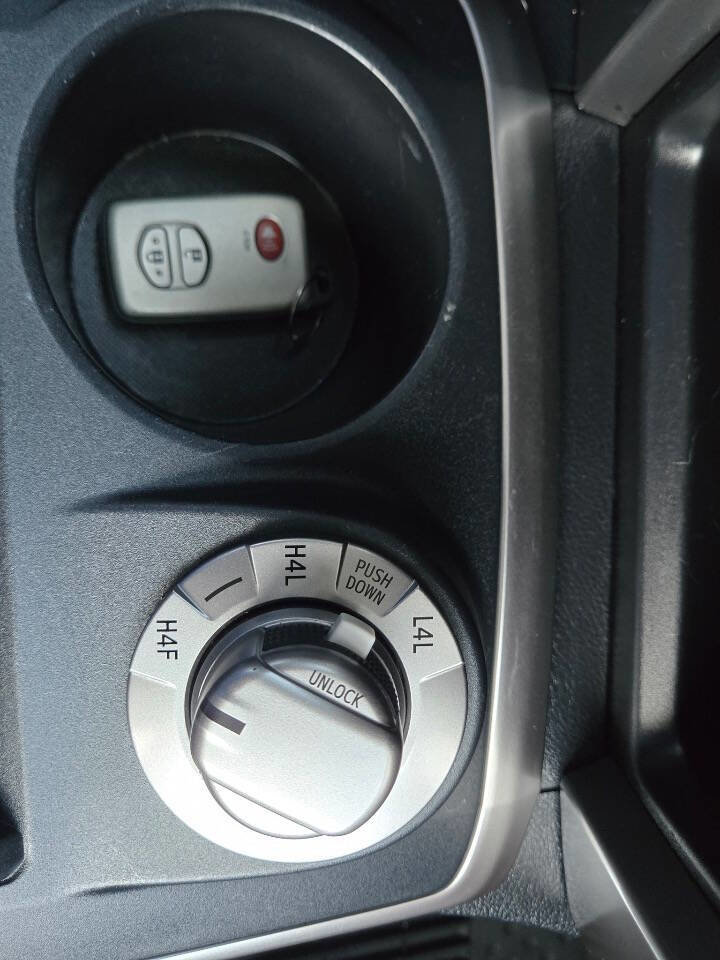 Used 2018 Toyota 4Runner Limited image 31