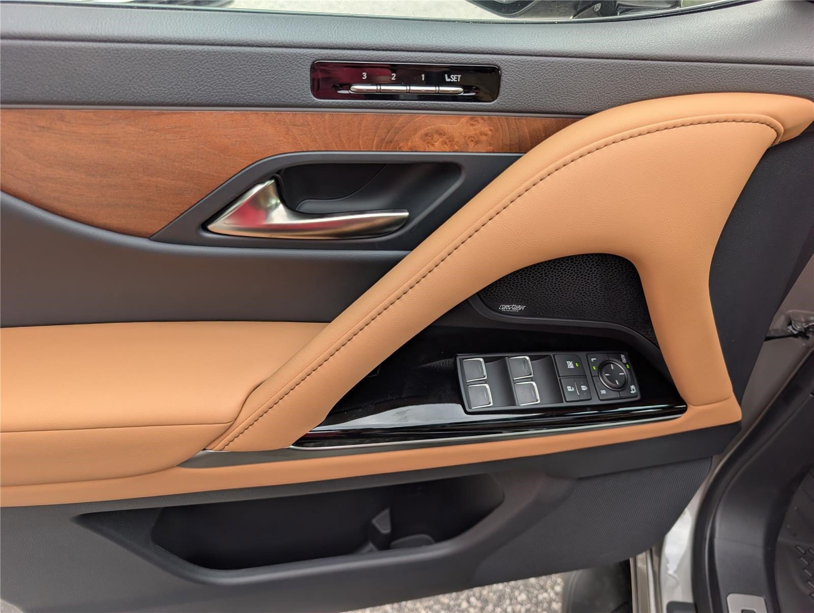 New 2026 Lexus LX 600 4WD w/ Appearance Package image 18