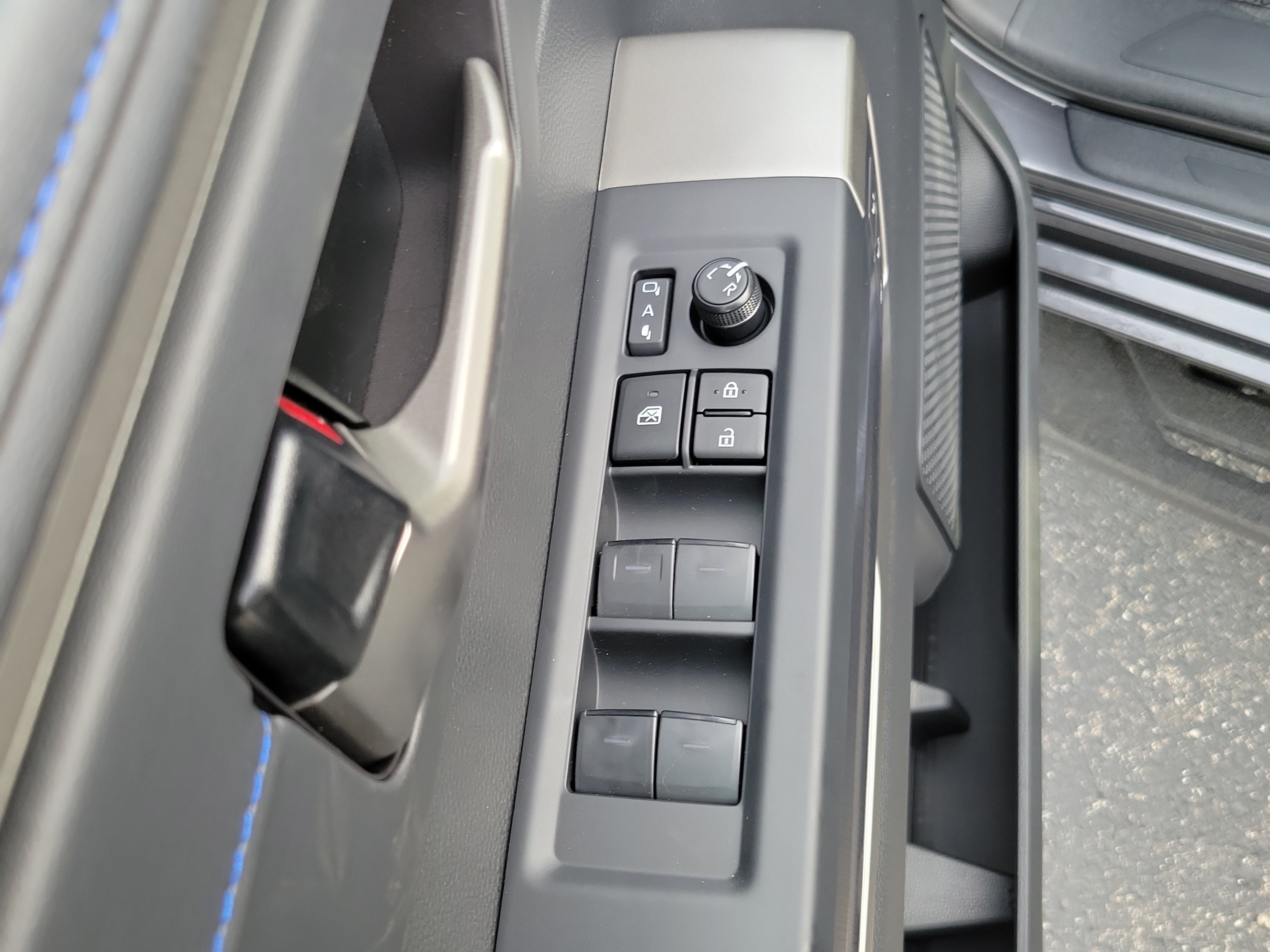 New 2026 Toyota Sequoia Platinum AWD/4WD image 20