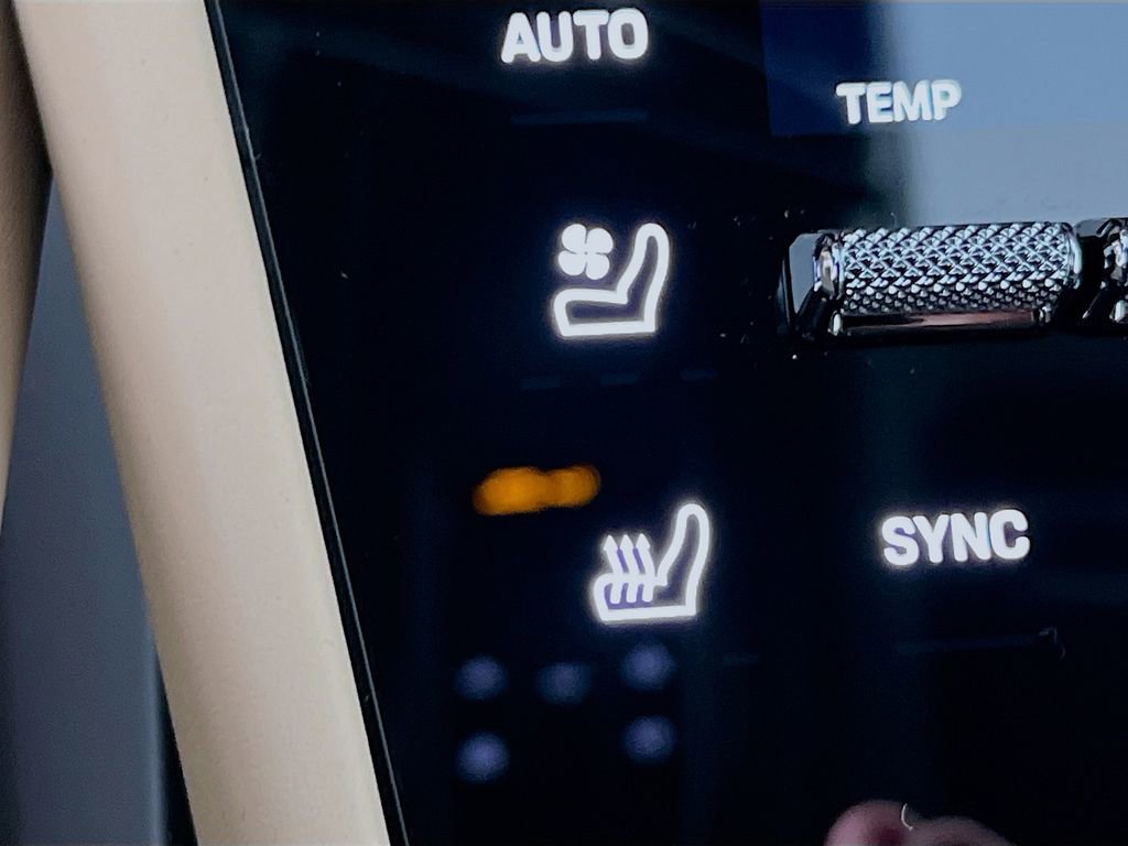 New 2026 Porsche Cayenne image 23