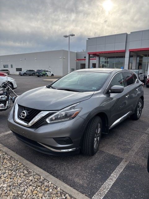 Used 2018 Nissan Murano S image 2