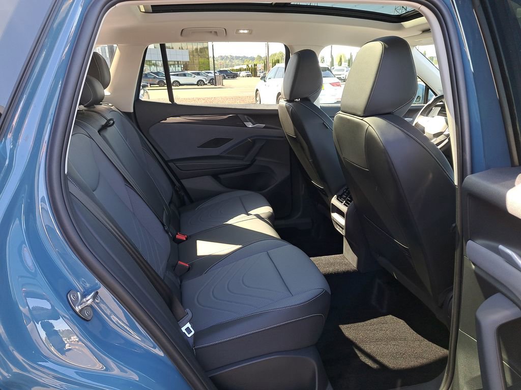 New 2026 Volkswagen Tiguan SE AWD/4WD image 15
