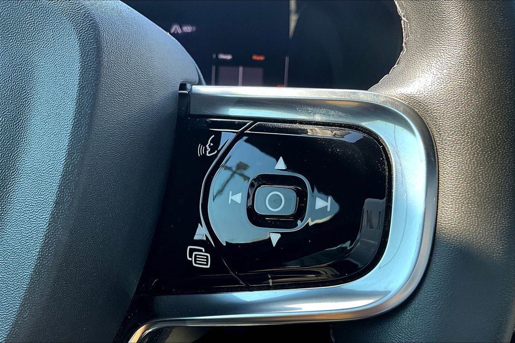 Used 2022 Polestar Polestar 2 image 26