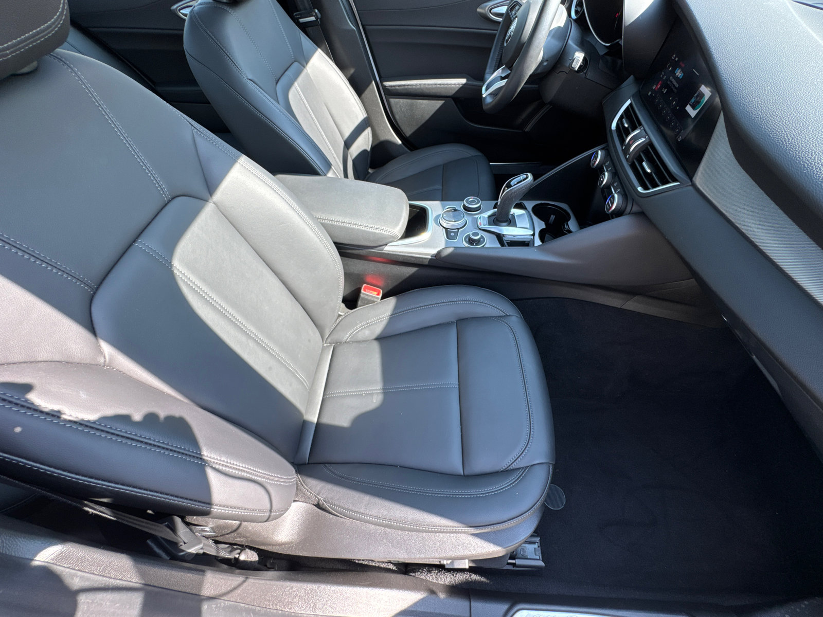 Used 2024 Alfa Romeo Giulia Ti w/ Active Assist Plus Package image 16