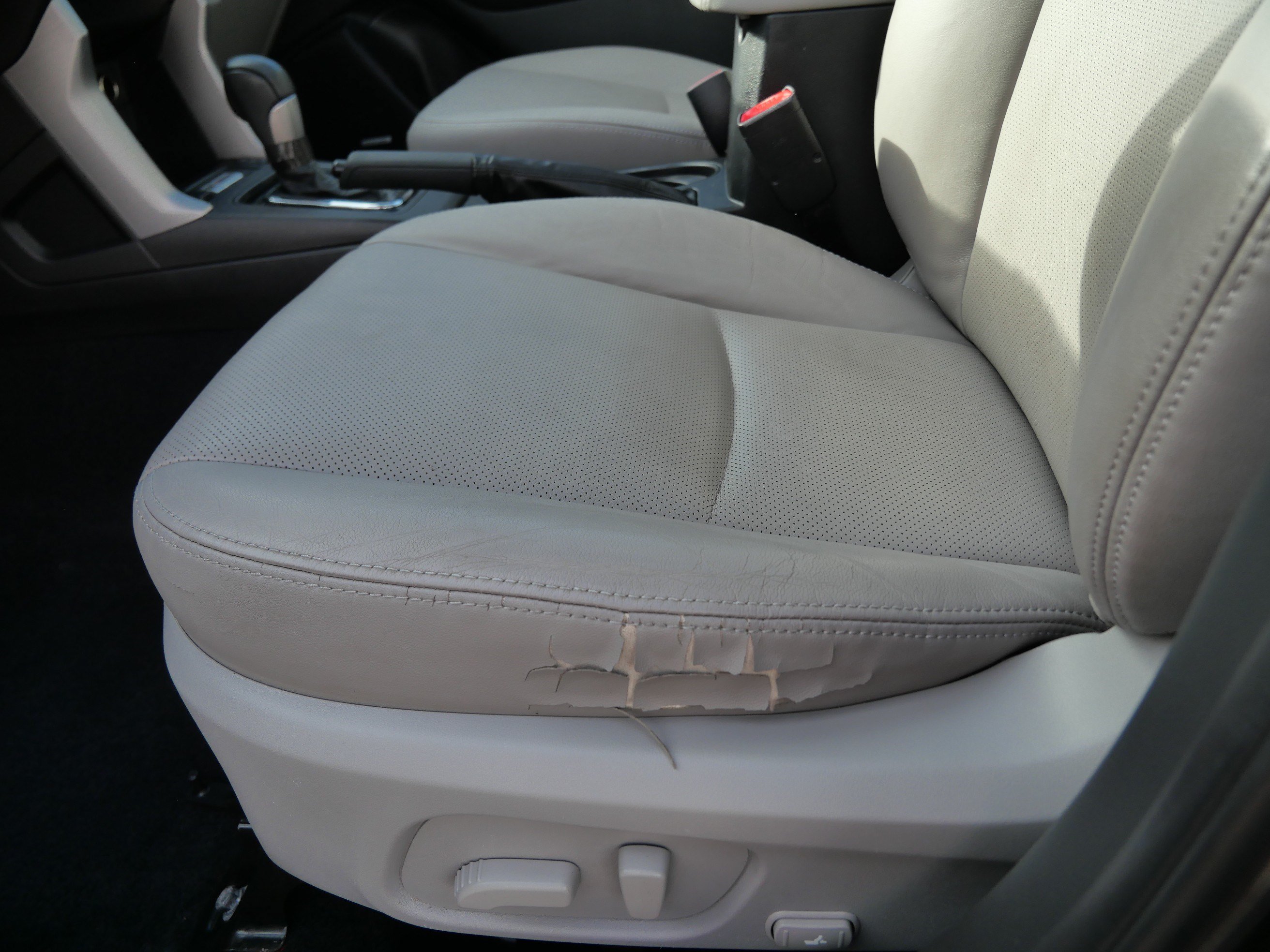 Used 2015 Subaru Forester 2.5i Touring w/ Eyesight & Navigation System AWD/4WD image 20