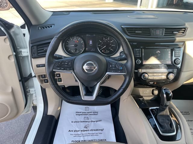 Used 2018 Nissan Rogue SL w/ Premium Package AWD/4WD image 14