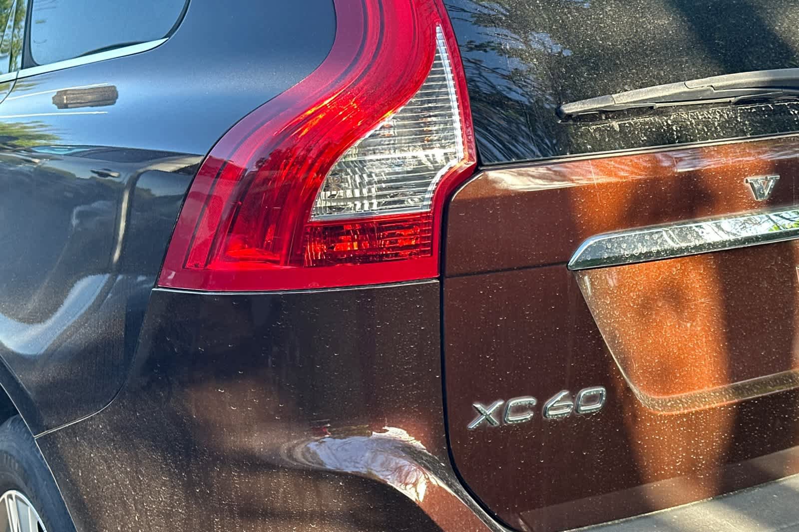 Used 2016 Volvo XC60 T6 w/ Protection Package AWD/4WD image 10