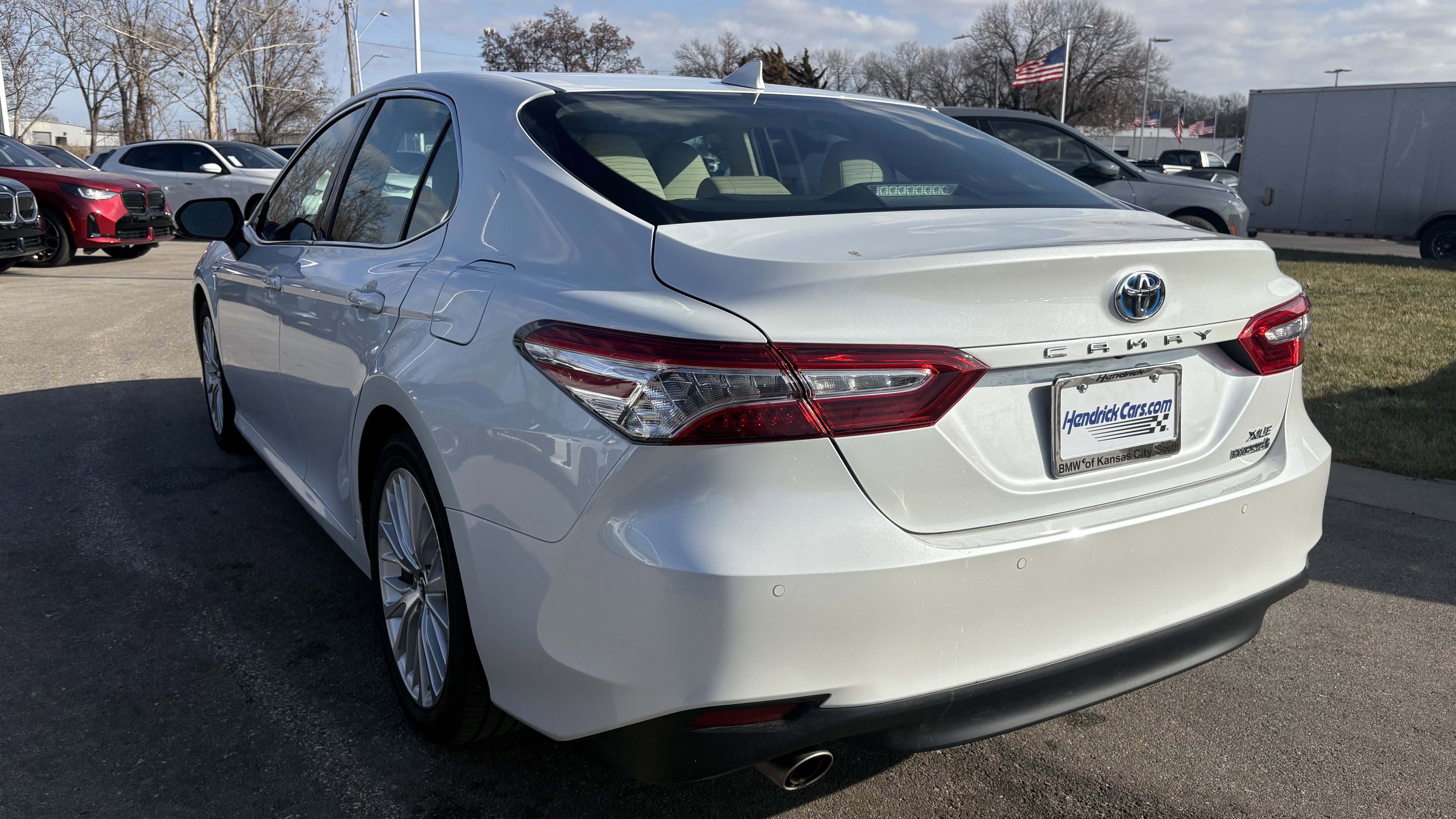 Used 2018 Toyota Camry XLE image 8