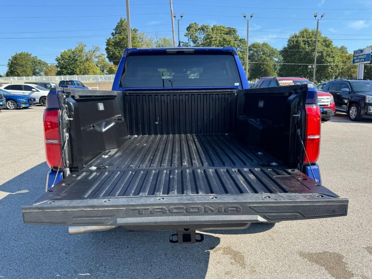 Used 2024 Toyota Tacoma TRD Off-Road image 6